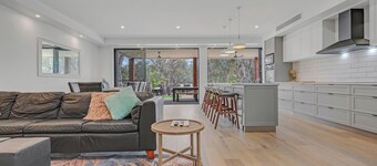 Marina Palms: Your Luxury Escape