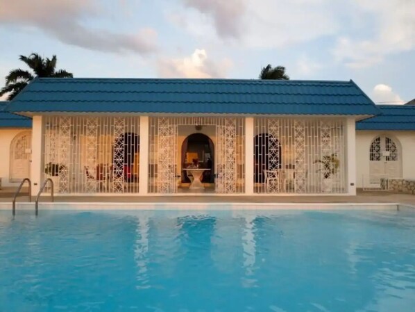 Pool - De Ja Vu Villa (montego bay)