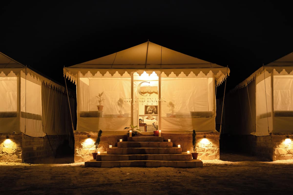 Honeymoon Suite, Desert view | 1 bedroom, laptop workspace