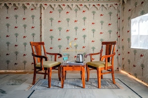 Luxury Room | Living area