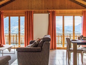 TV - Beau Soleil - Gentianes 40 by Interhome (Veysonnaz)