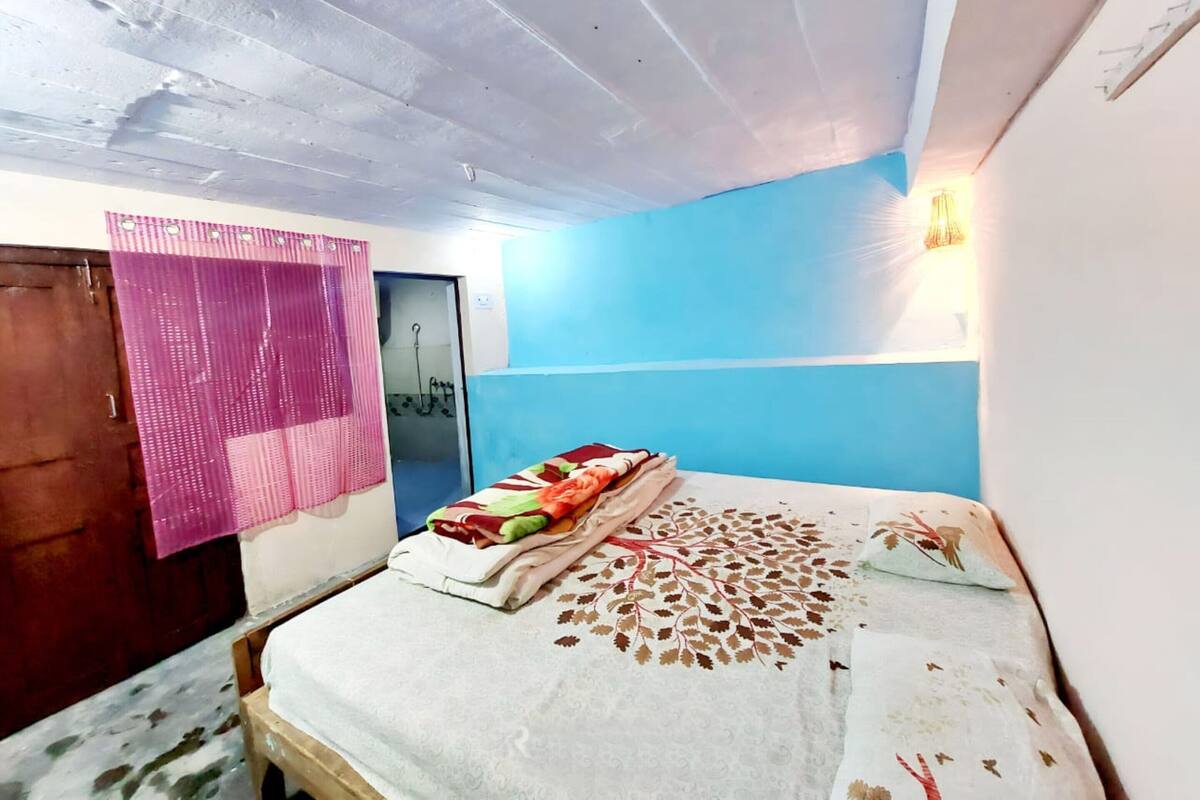Deluxe Double Room | WiFi (free), bed sheets