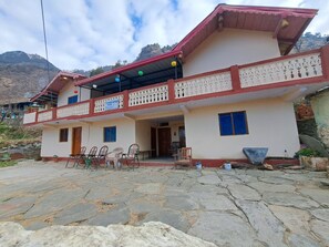 Front of property - Goroomgo Buransh home stay Rishikesh (Bhatwari)
