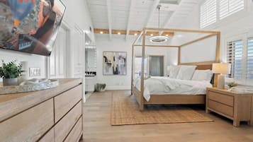 8 bedrooms, iron/ironing board, travel cot, WiFi