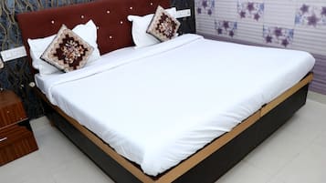 Family Room, City View | Free WiFi, bed sheets