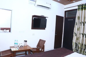 Tripla Deluxe, vista città | Wi-Fi gratuito, lenzuola