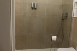 Shower, hair dryer, bidet, towels - Kora Loft in Syracuse/Ortigia  (Siracusa)