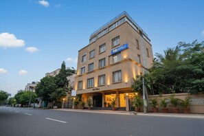 Exterior - Fabhotel Shree Haree Residency (Pune)