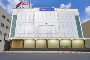 Property entrance - Fabhotel Pearl Square (Jaipur)