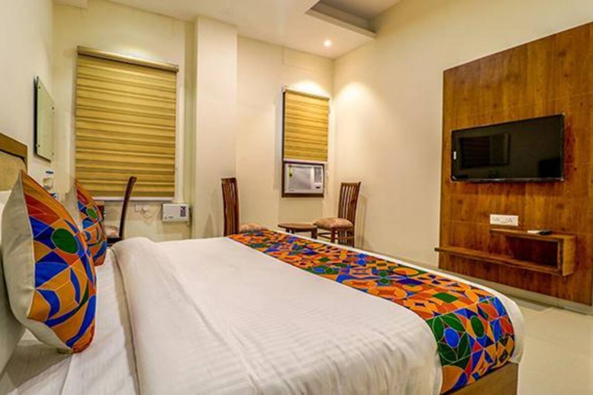 Premium Room | Egyptian cotton sheets, premium bedding, in-room safe, free WiFi