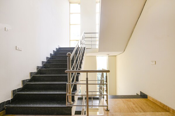 Lobby - Fabhotel Silver Tree (Gurugram)