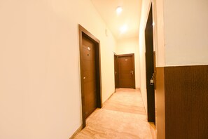 Lobby - Fabhotel Silver Tree (Gurugram)