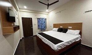 Egyptiske bomuldslagner, premium-sengetøj, pengeskab på værelset