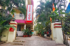 Exterior - Fabhotel Shree Swami (Pune)