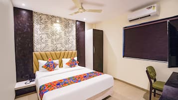Executive Room | Egyptian cotton sheets, premium bedding, in-room safe, free WiFi