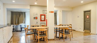 Fabhotel Woodland