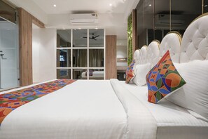 Egyptian cotton sheets, premium bedding, in-room safe, soundproofing - Fabhotel Melody Boutique (Thane)
