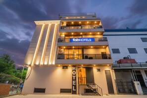 Property entrance - Fabhotel Blooming Beds Pearl (Jaipur)