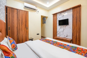 Deluxe Room - Fabhotel The Vrindavan Inn (Mathura)
