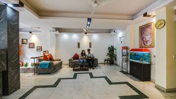 Siddeområde i lobbyen