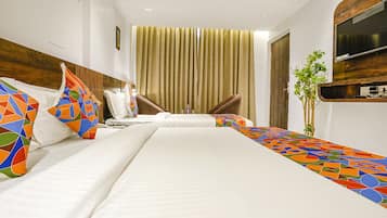Egyptian cotton sheets, premium bedding, in-room safe, free WiFi