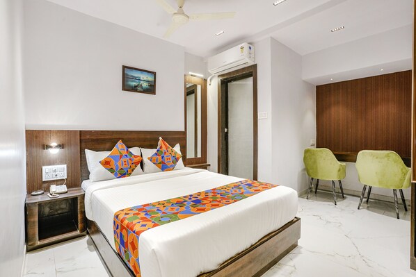 Executive Room | Egyptian cotton sheets, premium bedding, in-room safe, free WiFi