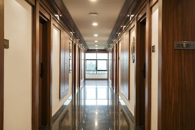 FabHotel 7 Hills