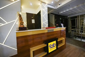 Reception - Fabhotel Moon Light (New Delhi)