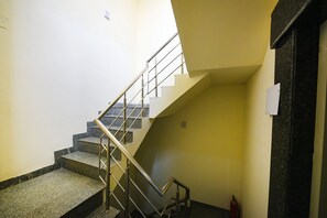 Lobby - Fabhotel Alpha (Gurugram)