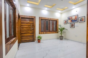 Lobby - Fabhotel Imperail House (Prayagraj)