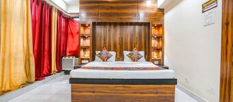 Fabhotel Imperail House