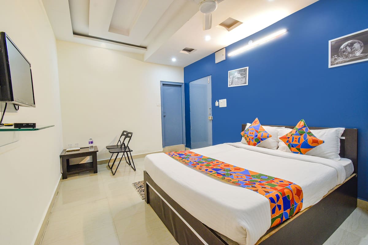 Family Room | Egyptian cotton sheets, premium bedding, in-room safe, blackout drapes