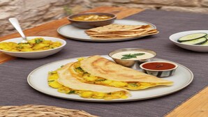 Daily continental breakfast for a fee - Fabhotel Chakra (Coimbatore)
