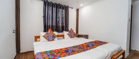 Deluxe-Zimmer | Bettwäsche aus ägyptischer Baumwolle, hochwertige Bettwaren, Zimmersafe