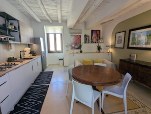 Dining - B-TWENTY7  (Palermo)