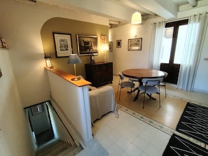 Interior - B-TWENTY7  (Palermo)