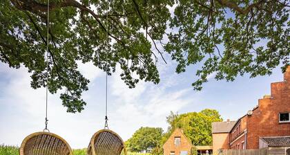 Zollhoes; Find the border! On discovery in the border area NL/DE