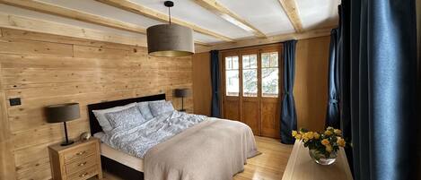 2 Schlafzimmer, Reisekinderbett, kostenloses WLAN