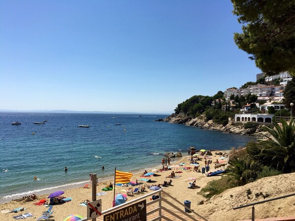 Beach nearby - Villa Buraux (Roses)