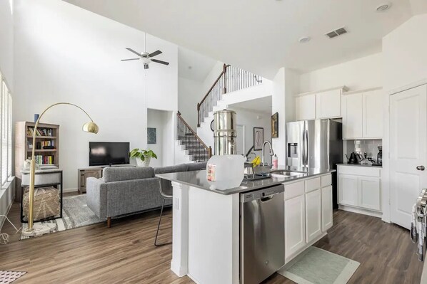 Microwave, oven, stovetop, dishwasher