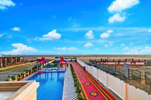Terrace/patio - KAHAB BEACH RESORT (Kanthi)