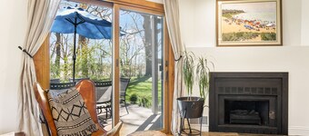 Bird's Nest | 2BR | Downtown Saugatuck | Walkable