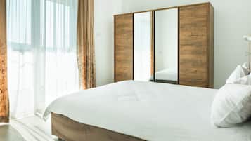 2 bedrooms, iron/ironing board, free WiFi, bed sheets