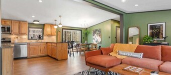 The Crescent Cottage | Kayaks | Bonfire | Lakeside