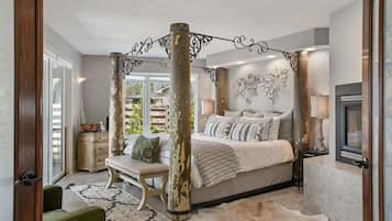 5 bedrooms, iron/ironing board, travel crib, WiFi
