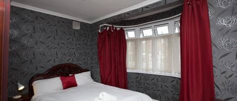 Hus | 2 soverom, strykejern/-brett, wi-fi (inkludert) og sengetøy