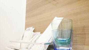 Articles de toilette gratuits, sèche-cheveux