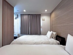 Twin Room | Individually decorated, free WiFi, bed sheets - コンドミニアム ビューマウント函館 (Hakodate)