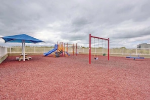 Children’s area - Oceanfront Resort Retreat with Ocean Views (North Topsail Beach)