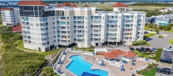 Oceanfront Resort Retreat w/ Stunning Ocean Views